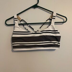 Lululemon free to be sports bra